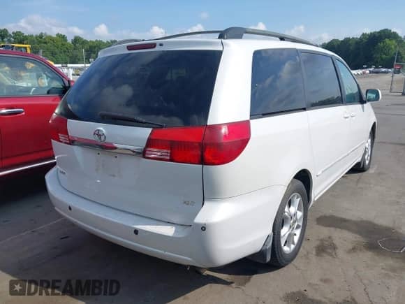 2004 Toyota Sienna XLE z VIN 5TDZA22CX4S194045, wystawiony jako IAAI lot #42879400 z przebiegiem 234 024 mil mil oraz . Historia ofert i sprzedaży dostępna na DreamBid. Obrazek 4.