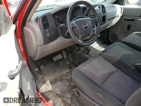 2011 GMC Sierra 1500 Work Truck z VIN 1GTN2TEA9BZ461182, wystawiony jako Copart lot #49573035 z przebiegiem 159 932 mil mil oraz Szkoda całkowita • Salvage title. Historia ofert i sprzedaży dostępna na DreamBid. Obrazek 8.