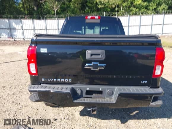 2017 Chevrolet Silverado 1500 LTZ с VIN 3GCUKSEC4HG508828, выставлен на аукционе IAAI как лот 43075357 с пробегом 134 955 миль миль и . История ставок и продаж доступна на DreamBid. Изображение 16.