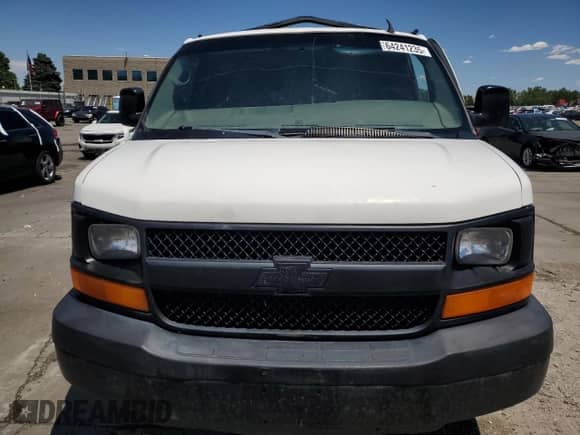 2006 Chevrolet Express Cargo с VIN 1GCFG15X961231855, выставлен на аукционе Copart как лот 64241235 с пробегом 258 396 миль миль и Списание • Salvage title. История ставок и продаж доступна на DreamBid. Изображение 5.