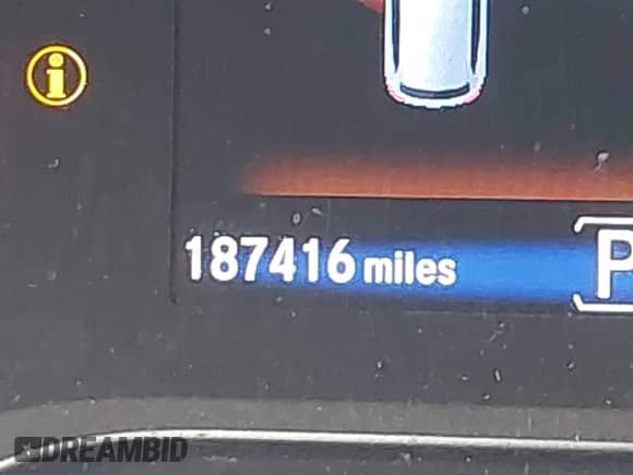 2016 Honda Pilot Touring with VIN 5FNYF6H99GB003935, listed as a IAAI auction lot 43229152 with 187,416 mi miles and . Bid and sale history available at DreamBid. Image 15.