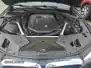 2019 BMW 5 Series 540i xDrive z VIN WBAJE7C5XKWD55540, wystawiony jako Copart lot #63302835 z przebiegiem 123 219 mil mil oraz Szkoda całkowita • Salvage title. Historia ofert i sprzedaży dostępna na DreamBid. Obrazek 11.