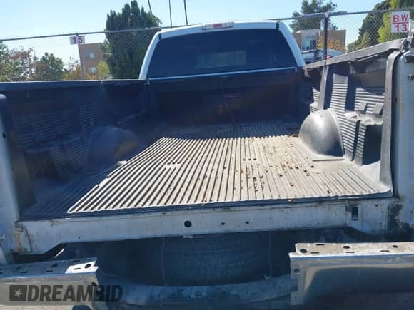 2013 Ford F-150 XL z VIN 1FTNF1CF3DKF44223, wystawiony jako IAAI lot #43090325 z przebiegiem 206 575 mil mil oraz . Historia ofert i sprzedaży dostępna na DreamBid. Obrazek 15.