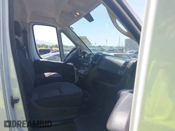 2021 Ram ProMaster Cargo с VIN 3C6MRVJG1ME518462, выставлен на аукционе IAAI как лот 42532390 с пробегом 80 665 миль миль и . История ставок и продаж доступна на DreamBid. Изображение 5.