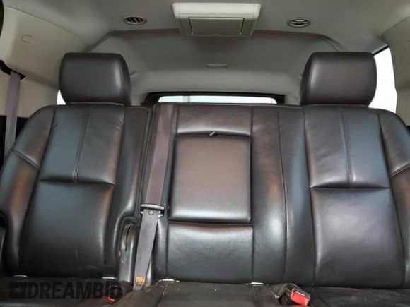 2014 Chevrolet Suburban LT with VIN 1GNSCJE04ER202588, listed as a Copart auction lot 70341285 with 167,300 mi miles and Salvage title. Bid and sale history available at DreamBid. Image 10.