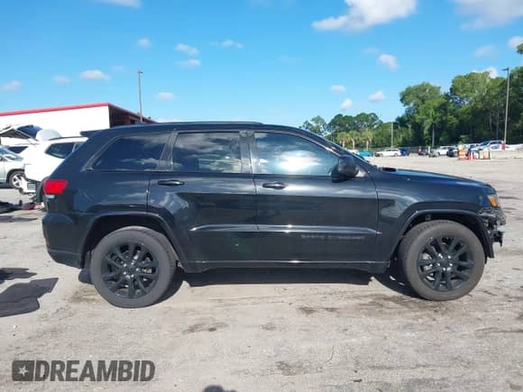 2018 Jeep Grand Cherokee Altitude с VIN 1C4RJEAG4JC408000, выставлен на аукционе IAAI как лот 43007681 с пробегом 73 437 миль миль и . История ставок и продаж доступна на DreamBid. Изображение 13.