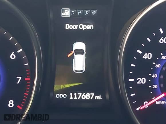 2014 Hyundai Santa Fe z VIN 5XYZU3LA6EG177655, wystawiony jako IAAI lot #43464543 z przebiegiem 117 687 mil mil oraz . Historia ofert i sprzedaży dostępna na DreamBid. Obrazek 15.