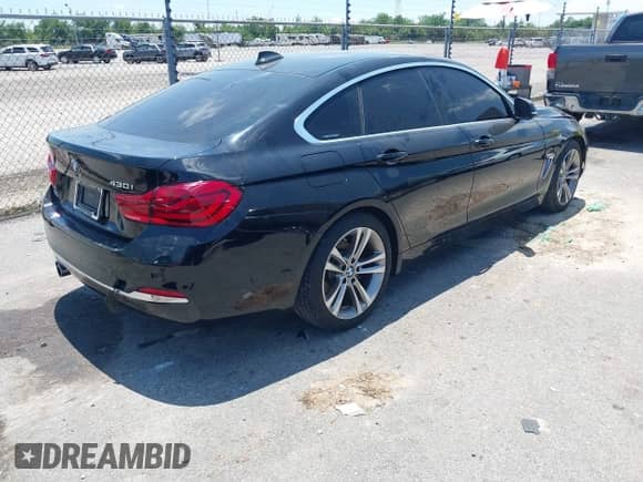 2019 BMW 4 Series 430i z VIN WBA4J1C51KBM13884, wystawiony jako IAAI lot #42243591 z przebiegiem 110 357 mil mil oraz . Historia ofert i sprzedaży dostępna na DreamBid. Obrazek 4.