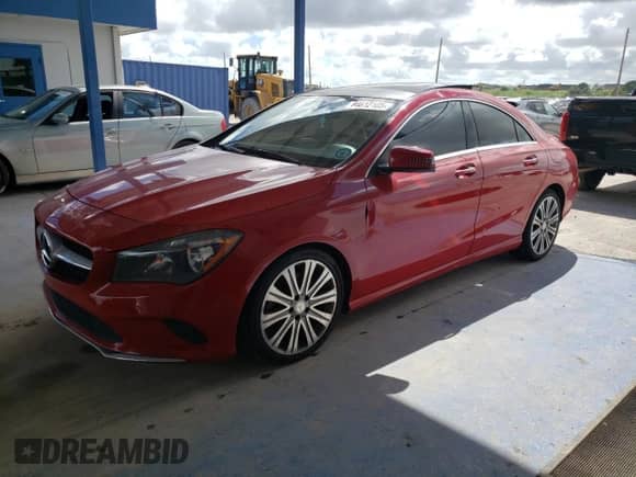 2017 Mercedes-Benz CLA 250 с VIN WDDSJ4EBXHN460472, выставлен на аукционе Copart как лот 84612105 с пробегом 49 685 миль миль и Списание • Salvage title. История ставок и продаж доступна на DreamBid. Изображение 1.