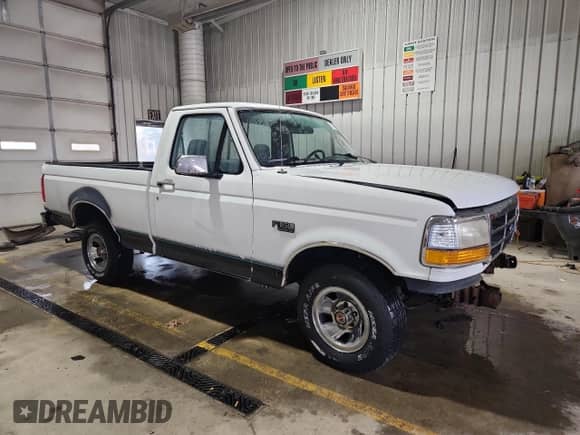 1992 Ford F-150 с VIN 2FTDF15Y9NCA81522, выставлен на аукционе Copart как лот 89527515 с пробегом 184 295 миль миль и Списание • Salvage title. История ставок и продаж доступна на DreamBid. Изображение 4.