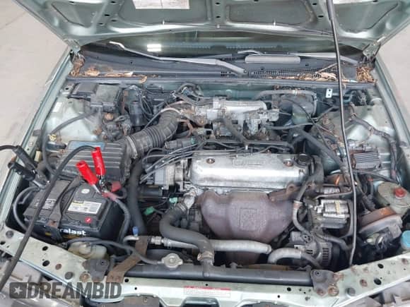 1992 Honda Accord LX with VIN JHMCB7658NC016387, listed as a IAAI auction lot 42682778 with 113,566 mi miles and . Bid and sale history available at DreamBid. Image 10.