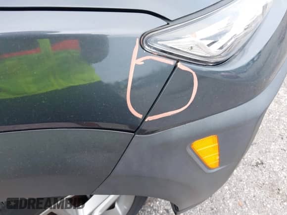 2020 Hyundai Kona SE z VIN KM8K12AA0LU473365, wystawiony jako IAAI lot #42940726 z przebiegiem Nie podano mil oraz . Historia ofert i sprzedaży dostępna na DreamBid. Obrazek 18.