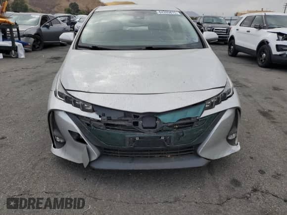 2018 Toyota Prius Plus with VIN JTDKARFP3J3097130, listed as a Copart auction lot 84395815 with 209,713 mi miles and Salvage title. Bid and sale history available at DreamBid. Image 5.