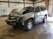 2014 Chevrolet Tahoe LS z VIN 1GNSKAE00ER246316, wystawiony jako Copart lot #72528834 z przebiegiem 165 776 mil mil oraz Czysty tytuł • Clean title. Historia ofert i sprzedaży dostępna na DreamBid. Obrazek 1.