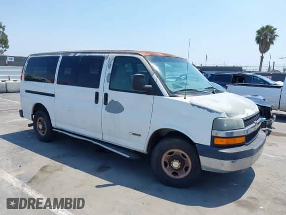 2005 Chevrolet Express Passenger с VIN 1GAHG35U051189979, выставлен на аукционе IAAI как лот 42984657 с пробегом 164 983 миль миль и . История ставок и продаж доступна на DreamBid. Изображение 1.