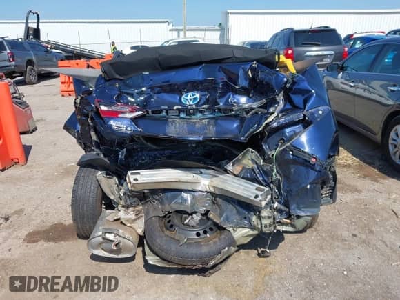 2022 Toyota Camry Hybrid LE with VIN 4T1C31AK2NU570166, listed as a IAAI auction lot 42453372 with Not provided miles and . Bid and sale history available at DreamBid. Image 16.