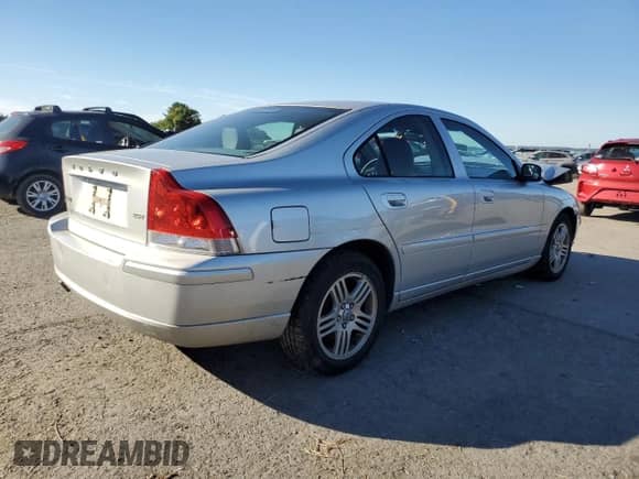 2009 Volvo S60 2.5T с VIN YV1RS592X92727435, выставлен на аукционе Copart как лот 81944285 с пробегом 208 291 миль миль и Списание • Salvage title. История ставок и продаж доступна на DreamBid. Изображение 3.