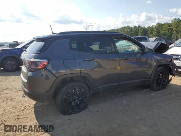 2024 Jeep Compass Latitude с VIN 3C4NJDBN2RT120997, выставлен на аукционе Copart как лот 71635665 с пробегом 11 197 миль миль и Списание • Salvage title. История ставок и продаж доступна на DreamBid. Изображение 3.