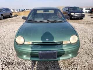 1998 Dodge Neon Highline z VIN 1B3ES42C4WD610842, wystawiony jako Copart lot #79913013 z przebiegiem 115 873 mil mil oraz Szkoda całkowita • Salvage title. Historia ofert i sprzedaży dostępna na DreamBid. Obrazek 5.