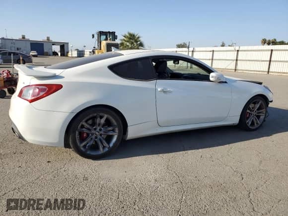 2011 Hyundai Genesis Coupe Track с VIN KMHHU6KH6BU047022, выставлен на аукционе Copart как лот 70341554 с пробегом 126 312 миль миль и Списание • Salvage title. История ставок и продаж доступна на DreamBid. Изображение 3.