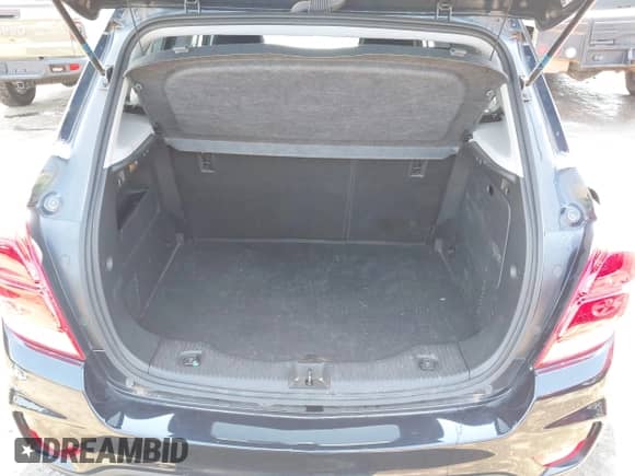 2021 Chevrolet Trax LT с VIN KL7CJLSB4MB311304, выставлен на аукционе IAAI как лот 42942191 с пробегом 45 597 миль миль и . История ставок и продаж доступна на DreamBid. Изображение 17.