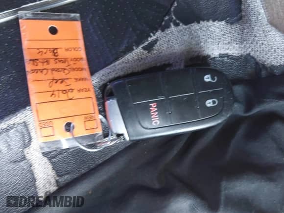 2014 Jeep Grand Cherokee Laredo z VIN 1C4RJFAGXEC255361, wystawiony jako IAAI lot #43383183 z przebiegiem 227 059 mil mil oraz . Historia ofert i sprzedaży dostępna na DreamBid. Obrazek 11.