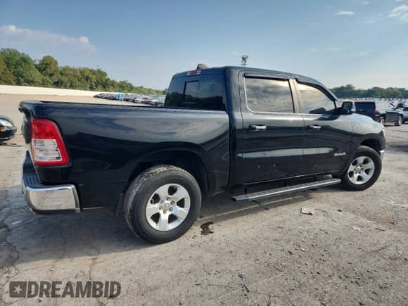 2020 Ram 1500 Lone Star z VIN 1C6RREFT3LN317328, wystawiony jako Copart lot #80871135 z przebiegiem 112 530 mil mil oraz Szkoda całkowita • Salvage title. Historia ofert i sprzedaży dostępna na DreamBid. Obrazek 3.