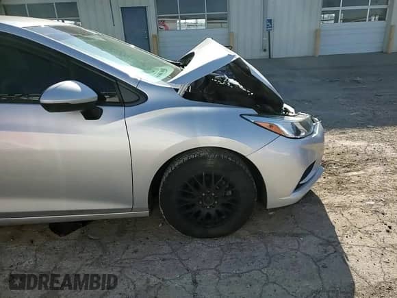 2016 Chevrolet Cruze LS с VIN 1G1BB5SM5G7316049, выставлен на аукционе Copart как лот 52510835 с пробегом 113 636 миль миль и Списание • Salvage title. История ставок и продаж доступна на DreamBid. Изображение 10.