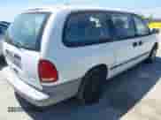 1996 Dodge Grand Caravan with VIN 2B4GP2431TR761606, listed as a IAAI auction lot 42562962 with Not provided miles and . Bid and sale history available at DreamBid. Image 4.