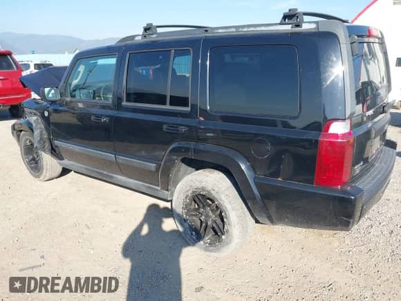 2007 Jeep Commander Sport с VIN 1J8HG48P07C528419, выставлен на аукционе IAAI как лот 42964785 с пробегом Не указан миль и . История ставок и продаж доступна на DreamBid. Изображение 3.