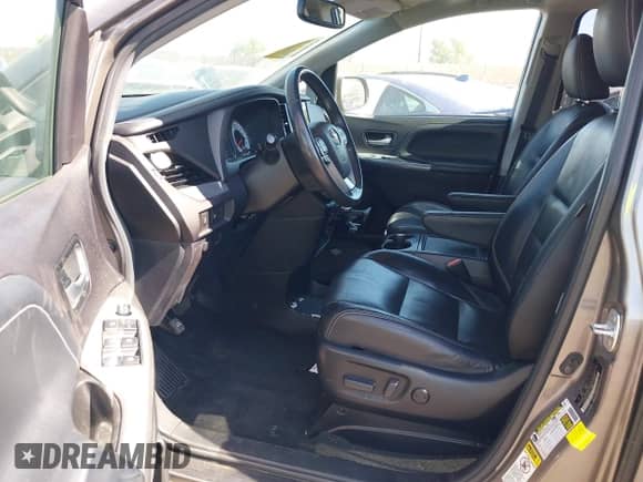 2017 Toyota Sienna SE with VIN 5TDXZ3DC3HS878945, listed as a IAAI auction lot 42624902 with 93,038 mi miles and . Bid and sale history available at DreamBid. Image 5.