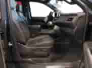 2024 Chevrolet Tahoe Z71 с VIN 1GNSKPKD4RR113607, выставлен на аукционе IAAI как лот 42128247 с пробегом 26 099 миль миль и . История ставок и продаж доступна на DreamBid. Изображение 5.