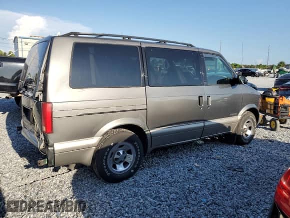 2001 Chevrolet Astro с VIN 1GNDM19W31B108760, выставлен на аукционе Copart как лот 69007625 с пробегом 97 783 миль миль и Списание • Salvage title. История ставок и продаж доступна на DreamBid. Изображение 3.