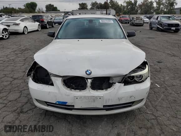 2009 BMW 5 Series 528i z VIN WBANU53549C119726, wystawiony jako Copart lot #80370395 z przebiegiem 130 765 mil mil oraz Szkoda całkowita • Salvage title. Historia ofert i sprzedaży dostępna na DreamBid. Obrazek 5.