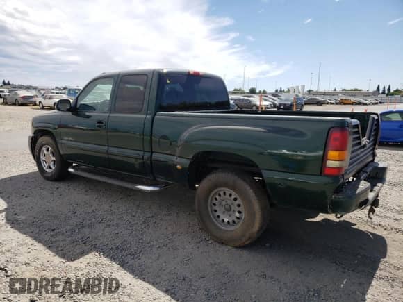 2002 GMC Sierra 1500 Denali z VIN 2GTFK69U021329107, wystawiony jako Copart lot #65479695 z przebiegiem 224 881 mil mil oraz Czysty tytuł • Clean title. Historia ofert i sprzedaży dostępna na DreamBid. Obrazek 2.