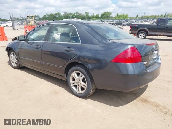 2007 Honda Accord LX SE with VIN 1HGCM56307A123884, listed as a IAAI auction lot 42269655 with 200,199 mi miles and . Bid and sale history available at DreamBid. Image 3.