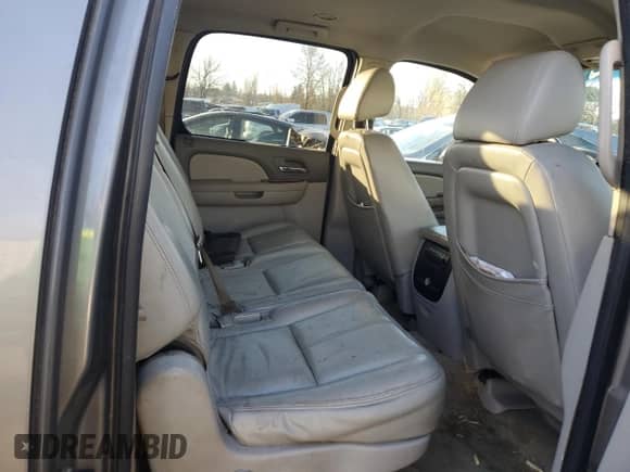 2007 Chevrolet Suburban LT with VIN 1GNFK163X7J212752, listed as a Copart auction lot 71914825 with 279,817 mi miles and Salvage title. Bid and sale history available at DreamBid. Image 11.