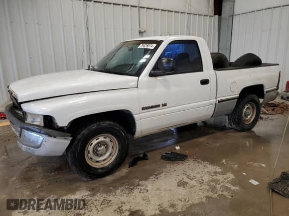 2001 Dodge 1500 Work Special с VIN 1B7HC16X31S689316, выставлен на аукционе Copart как лот 79426574 с пробегом 177 378 миль миль и На запчасти • Non repairable. История ставок и продаж доступна на DreamBid. Изображение 1.