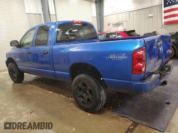 2008 Dodge 1500 ST z VIN 1D7HU18268J118648, wystawiony jako Copart lot #84868505 z przebiegiem 340 484 mil mil oraz Czysty tytuł • Clean title. Historia ofert i sprzedaży dostępna na DreamBid. Obrazek 2.