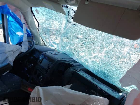 2018 Ram ProMaster Cargo с VIN 3C6URVJG2JE102819, выставлен на аукционе IAAI как лот 41633724 с пробегом Не указан миль и . История ставок и продаж доступна на DreamBid. Изображение 5.