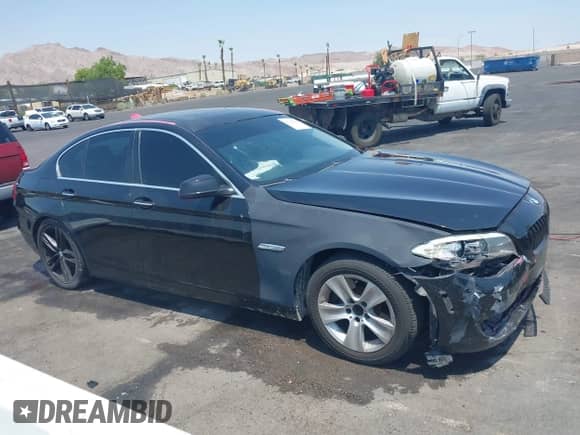 2013 BMW 5 Series 528i с VIN WBAXG5C53DD234434, выставлен на аукционе IAAI как лот 42742232 с пробегом Не указан миль и . История ставок и продаж доступна на DreamBid. Изображение 12.