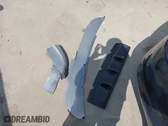 2026 Hyundai Tucson SEL with VIN 5NMJB3DE3TH615345, listed as a IAAI auction lot 43372108 with 898 mi miles and . Bid and sale history available at DreamBid. Image 12.