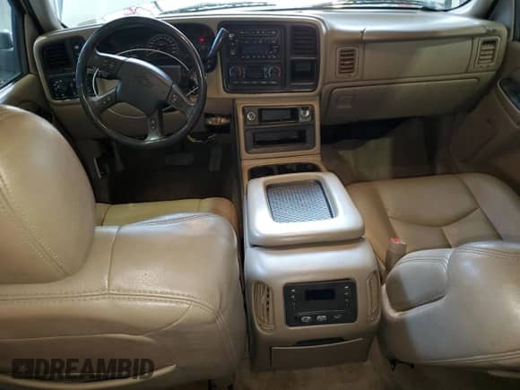 2004 Chevrolet Silverado 2500 LS с VIN 1GCGK23U74F207930, выставлен на аукционе Copart как лот 81108635 с пробегом Не указан миль и Списание • Salvage title. История ставок и продаж доступна на DreamBid. Изображение 8.