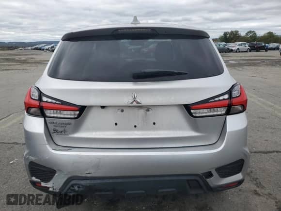 2021 Mitsubishi Outlander ES с VIN JA4APUAU7MU004371, выставлен на аукционе Copart как лот 82433925 с пробегом 72 615 миль миль и Списание • Salvage title. История ставок и продаж доступна на DreamBid. Изображение 6.