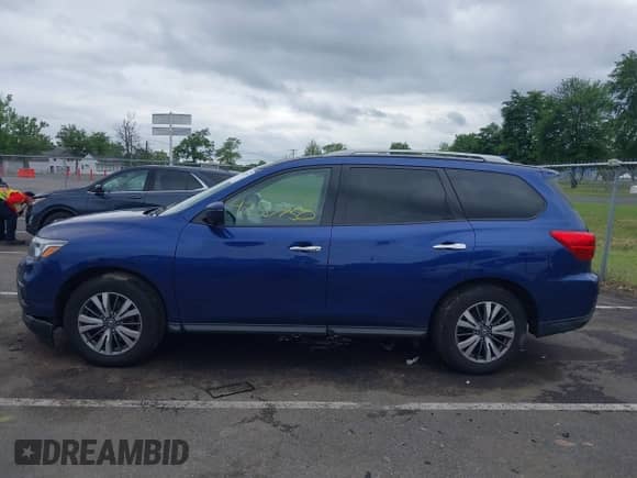 2019 Nissan Pathfinder SV with VIN 5N1DR2MM9KC640107, listed as a IAAI auction lot 42387750 with 95,706 mi miles and . Bid and sale history available at DreamBid. Image 14.