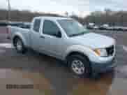 2021 Nissan Frontier S z VIN 1N6ED0CE1MN721984, wystawiony jako IAAI lot #41941378 z przebiegiem 132 728 mil mil oraz . Historia ofert i sprzedaży dostępna na DreamBid. Obrazek 1.