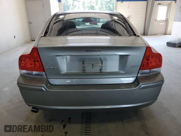 2006 Volvo S60 2.5L Turbo с VIN YV1RS592762549477, выставлен на аукционе Copart как лот 71840525 с пробегом 261 398 миль миль и Списание • Salvage title. История ставок и продаж доступна на DreamBid. Изображение 6.