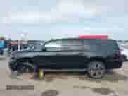 2018 Chevrolet Suburban Premier z VIN 1GNSKJKC9JR140584, wystawiony jako IAAI lot #42597418 z przebiegiem 117 662 mil mil oraz . Historia ofert i sprzedaży dostępna na DreamBid. Obrazek 15.