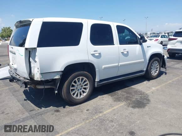 2008 Chevrolet Tahoe z VIN 1GNFC13538R191216, wystawiony jako IAAI lot #42643366 z przebiegiem 197 799 mil mil oraz . Historia ofert i sprzedaży dostępna na DreamBid. Obrazek 4.