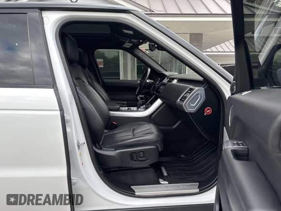 2019 Land Rover Range Rover Sport HSE with VIN SALWR2RVXKA839444, listed as a IAAI auction lot 43561010 with 93,172 mi miles and . Bid and sale history available at DreamBid. Image 5.